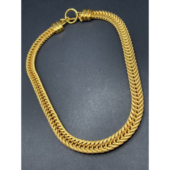 Vintage Anne Klein Solid Gold Tone Flat Chain Link Statement Necklace 17" - Picture 4 of 9